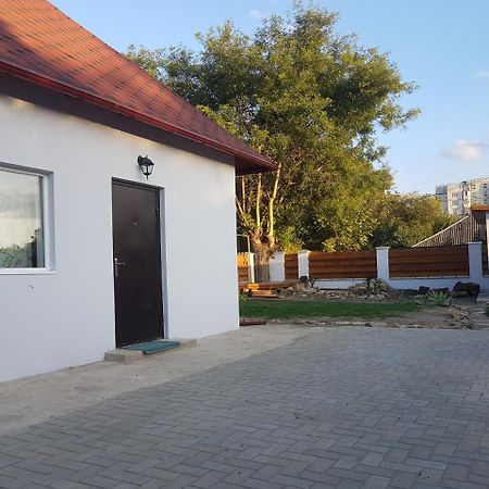 Ethnic House In Town Center Cahul Exterior foto